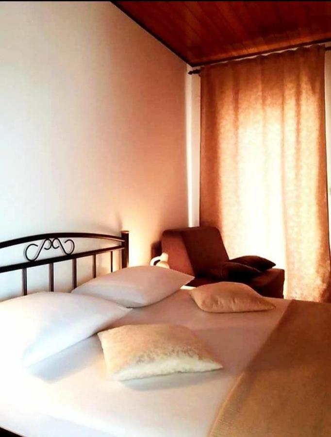 Apartmani Anita Omiš Exterior foto