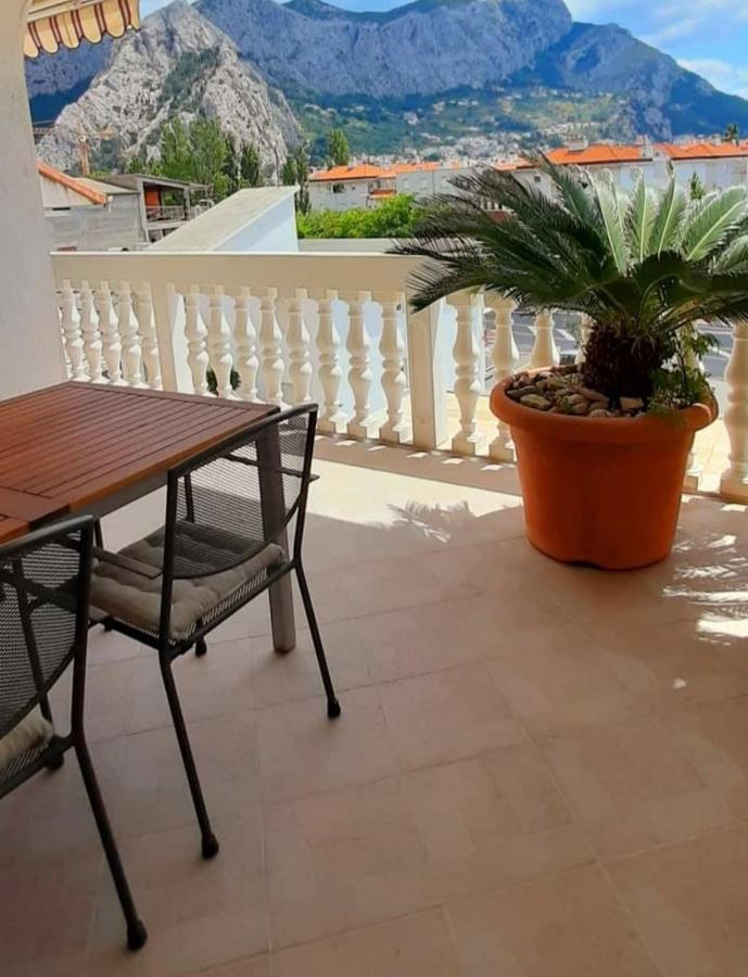 Apartmani Anita Omiš Exterior foto