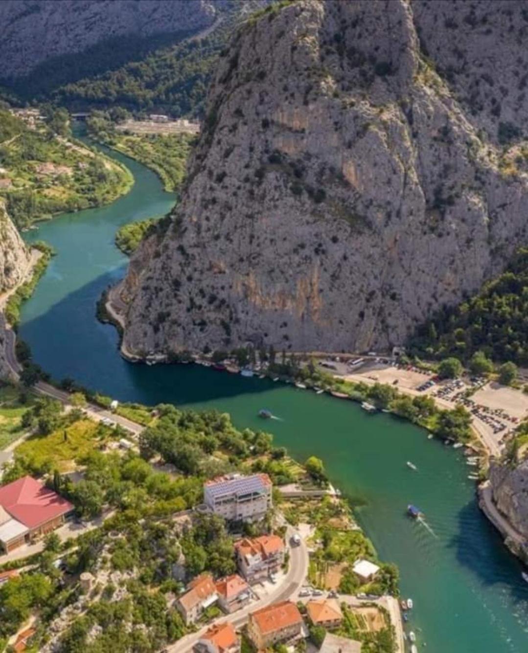 Apartmani Anita Omiš Exterior foto